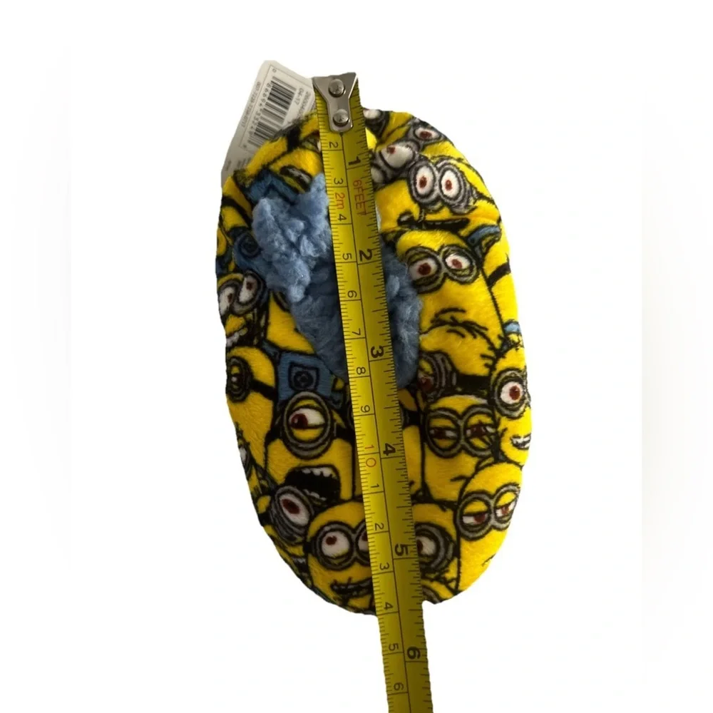 Despicable Me NWT Minions Slipper Socks Gripper Soles Yellow Blue Size 2T-3T